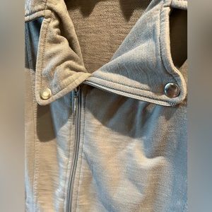 NY&Co blazer styled zip up jacket. Lightly work, with buttons and pockets.